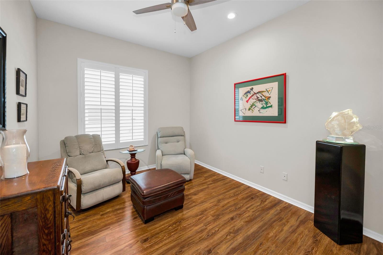 Image 16 of 52 For 1528 Riverdale Drive