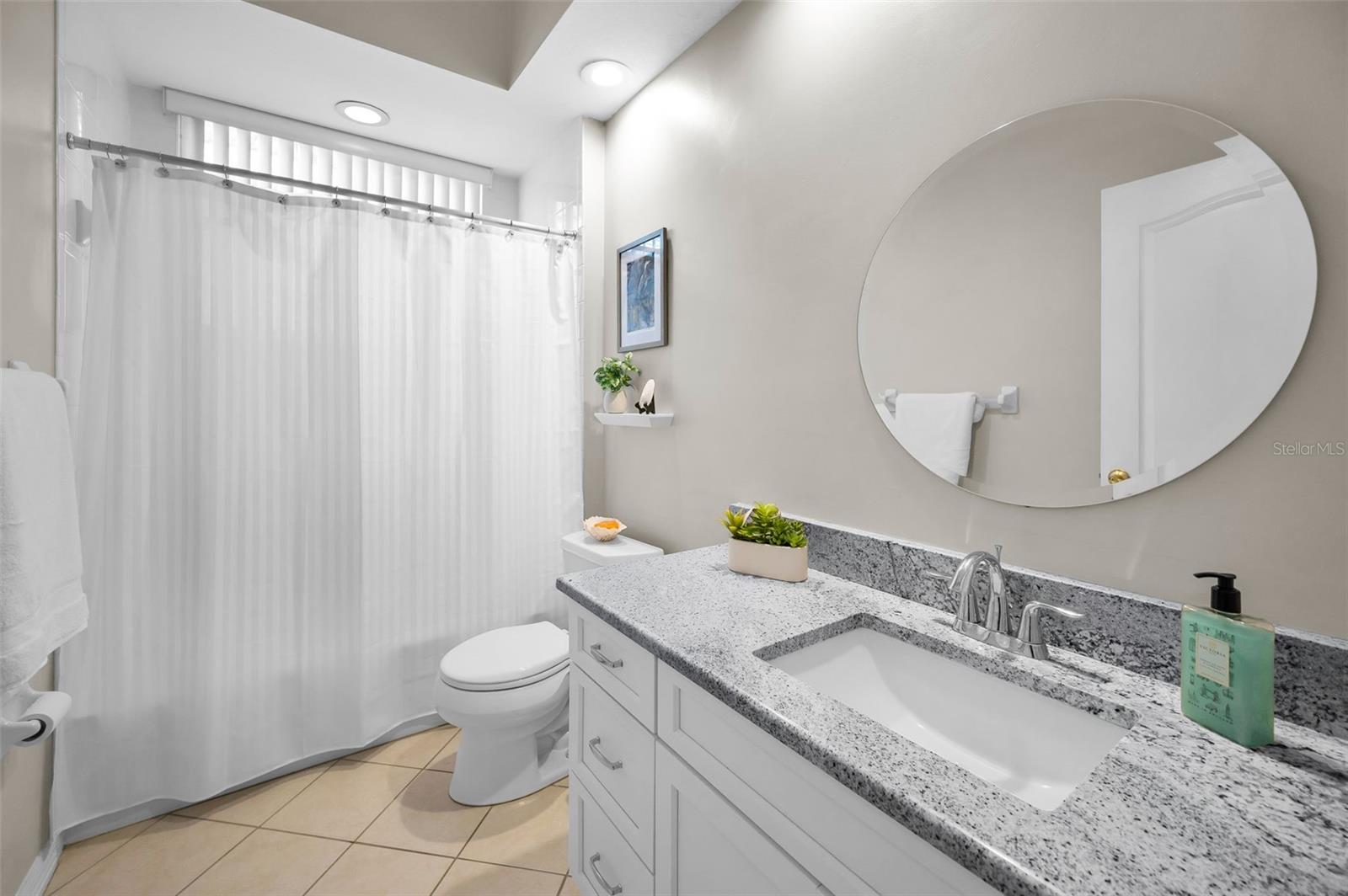 Image 17 of 52 For 1528 Riverdale Drive