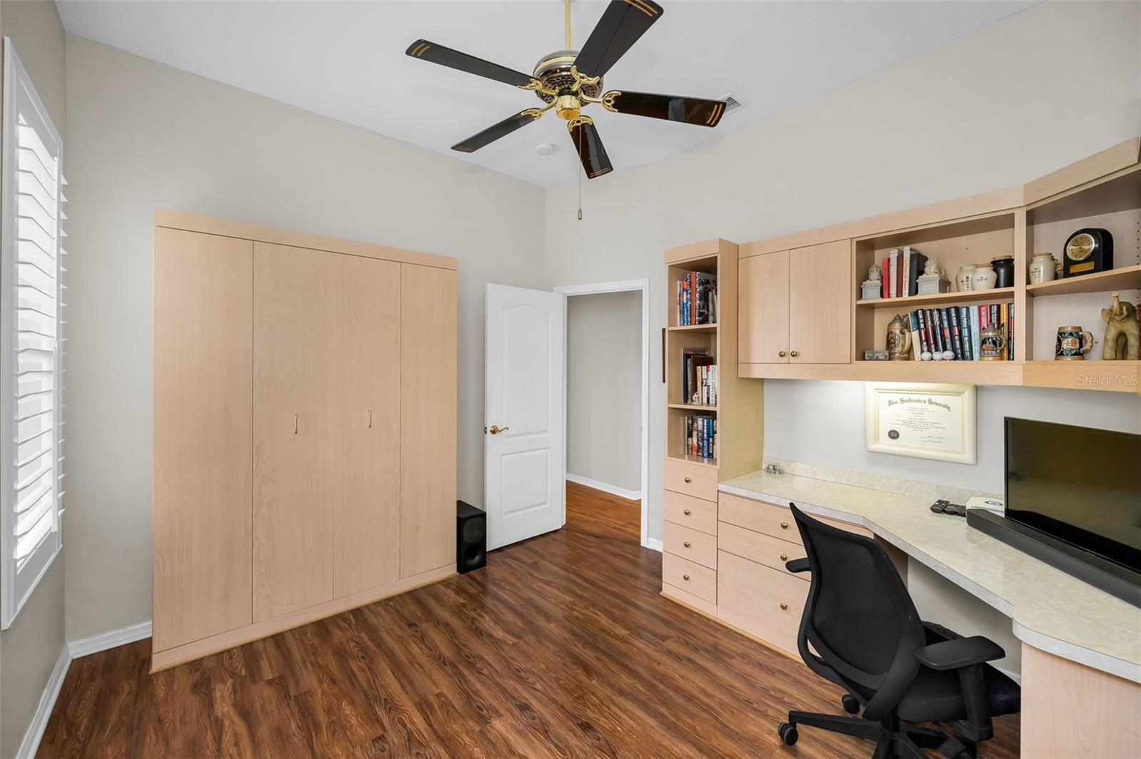 Image 18 of 52 For 1528 Riverdale Drive
