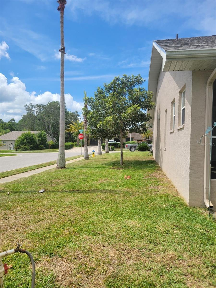 Image 32 of 33 For 18600 White Pine Circle