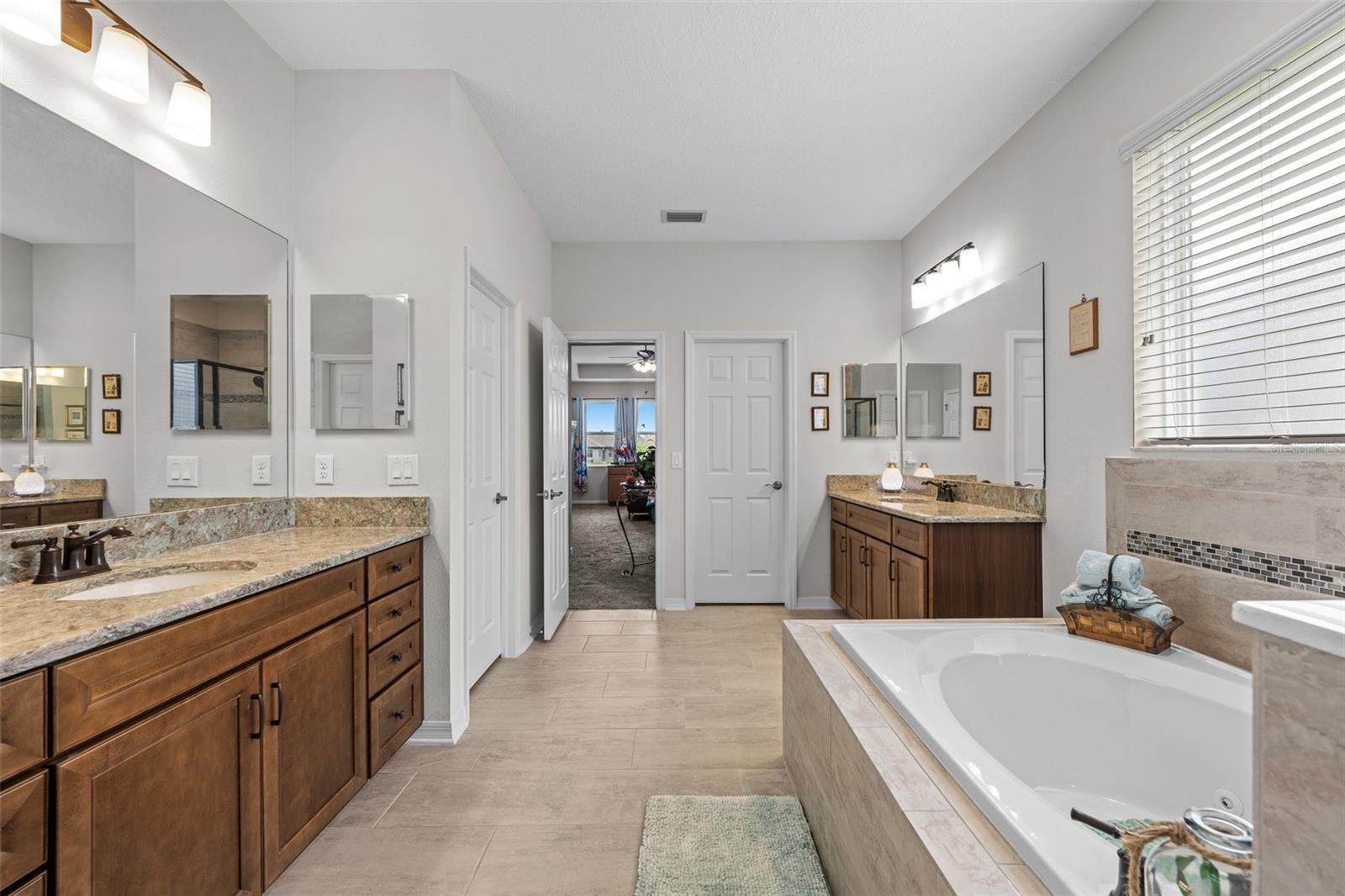 Image 24 of 69 For 33219 Kateland Drive