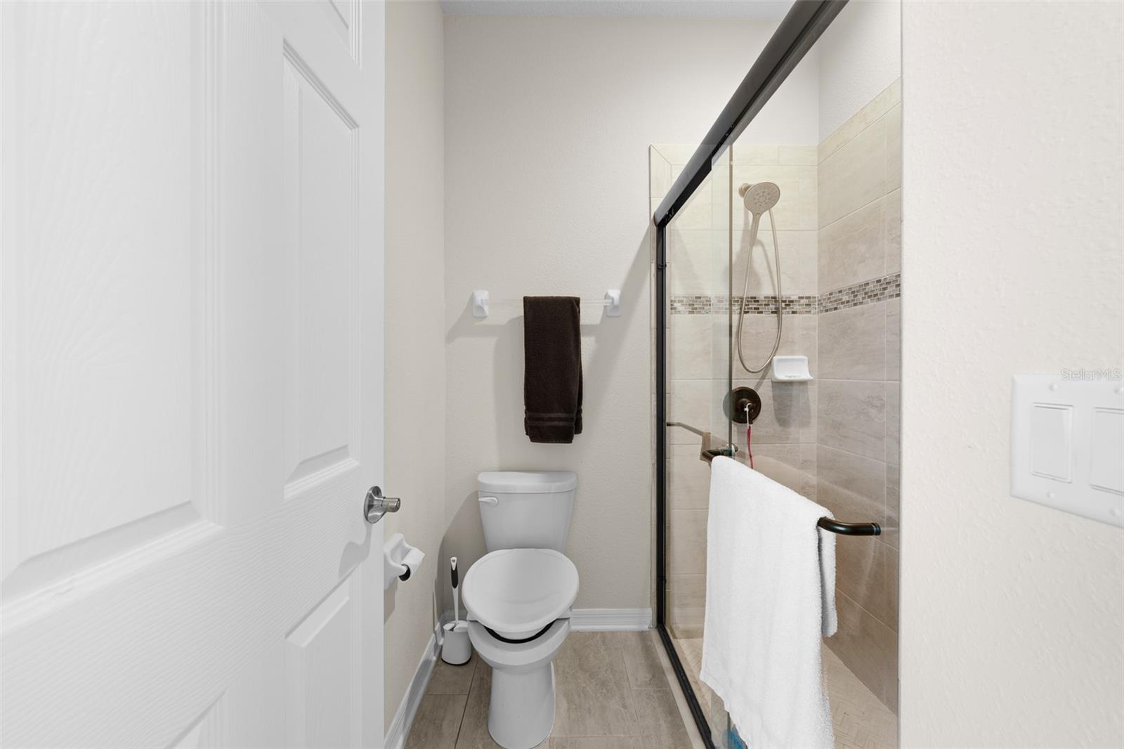 Image 33 of 69 For 33219 Kateland Drive