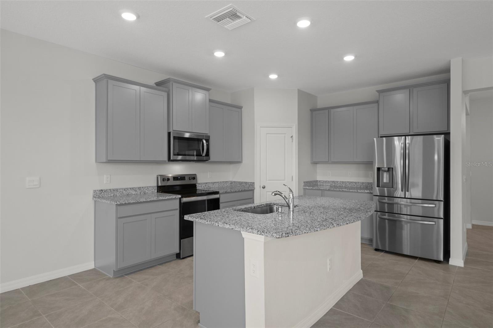 Image 14 of 50 For 13919 Wineberry Drive