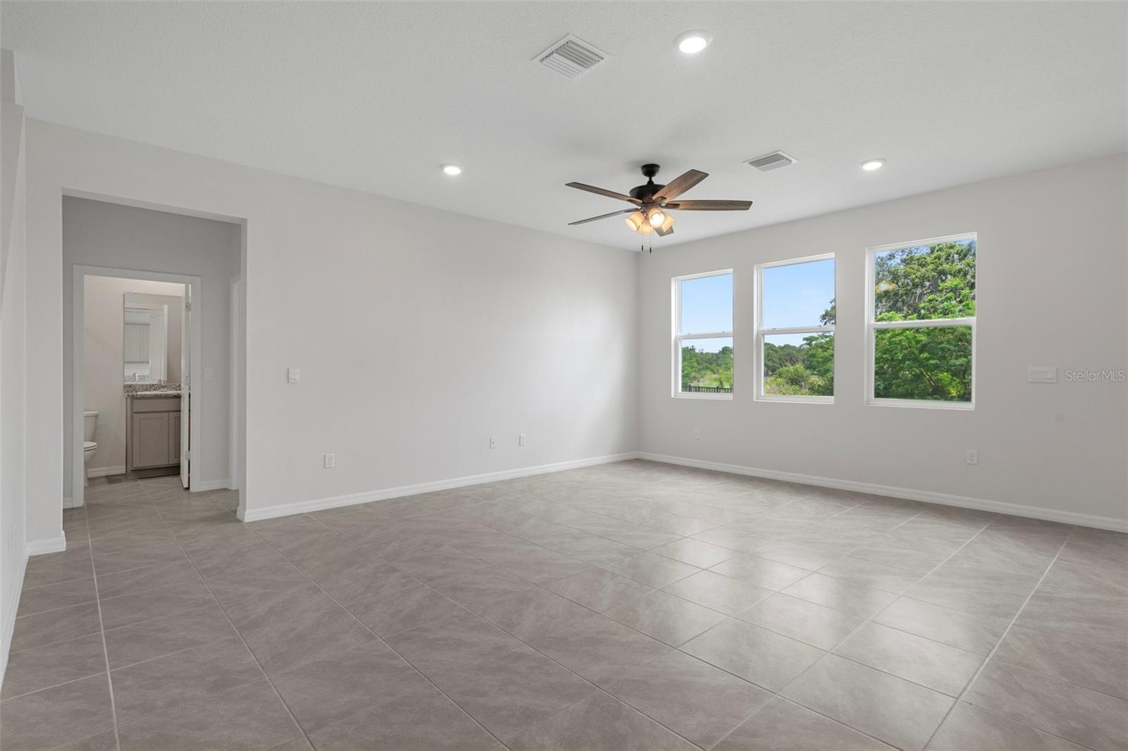 Image 16 of 50 For 13919 Wineberry Drive