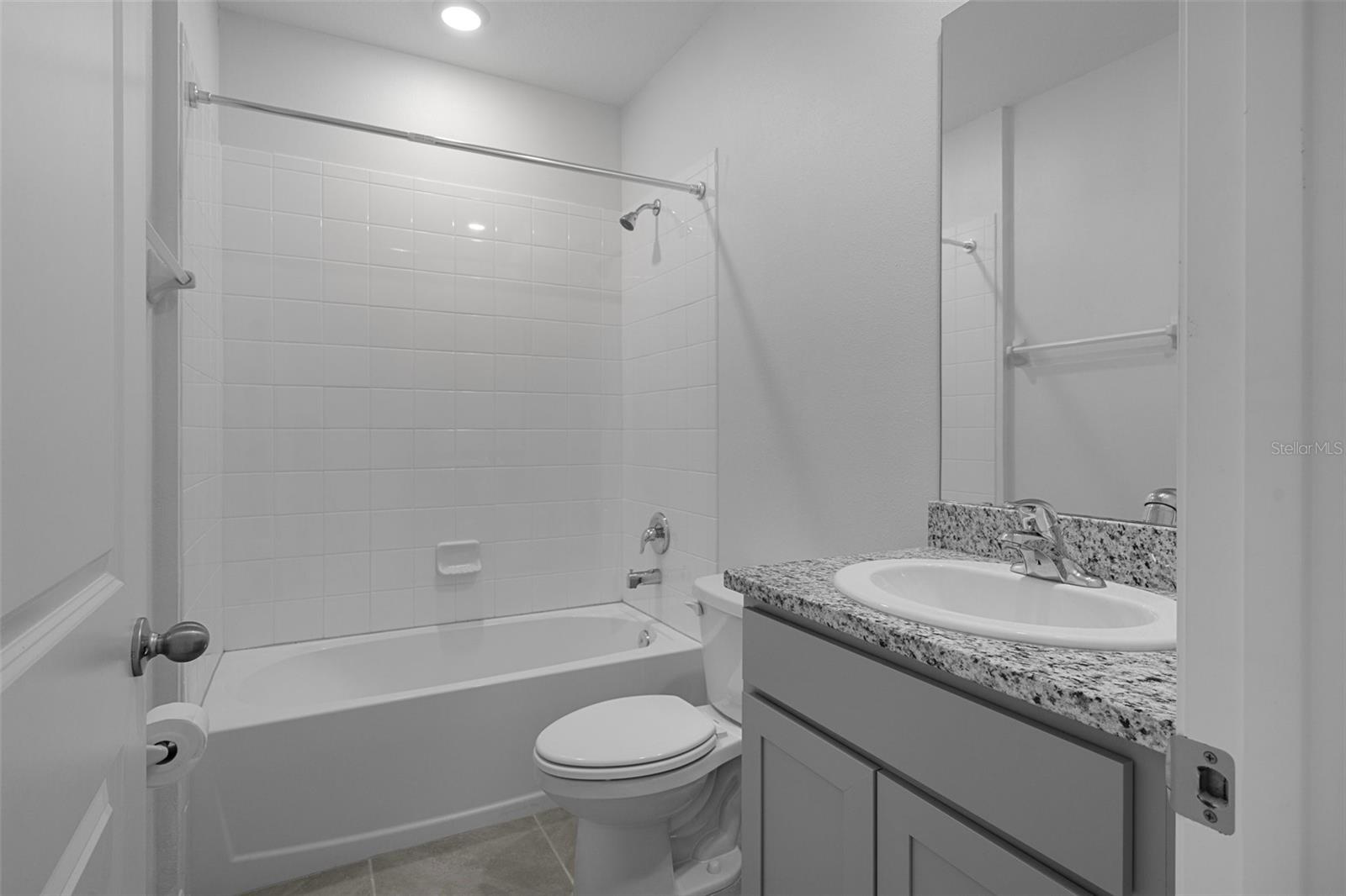 Image 39 of 50 For 13919 Wineberry Drive