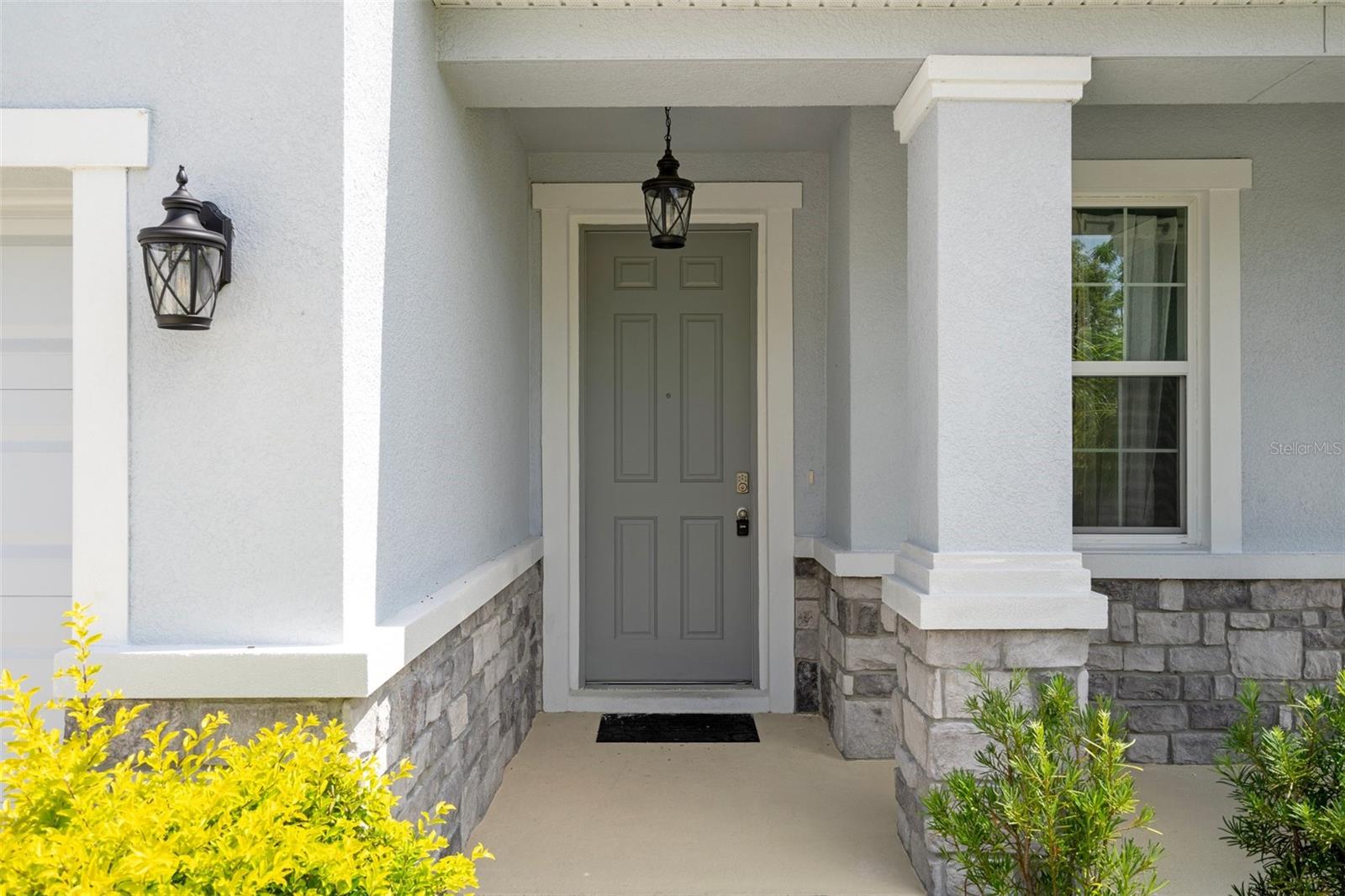 Image 4 of 50 For 13919 Wineberry Drive