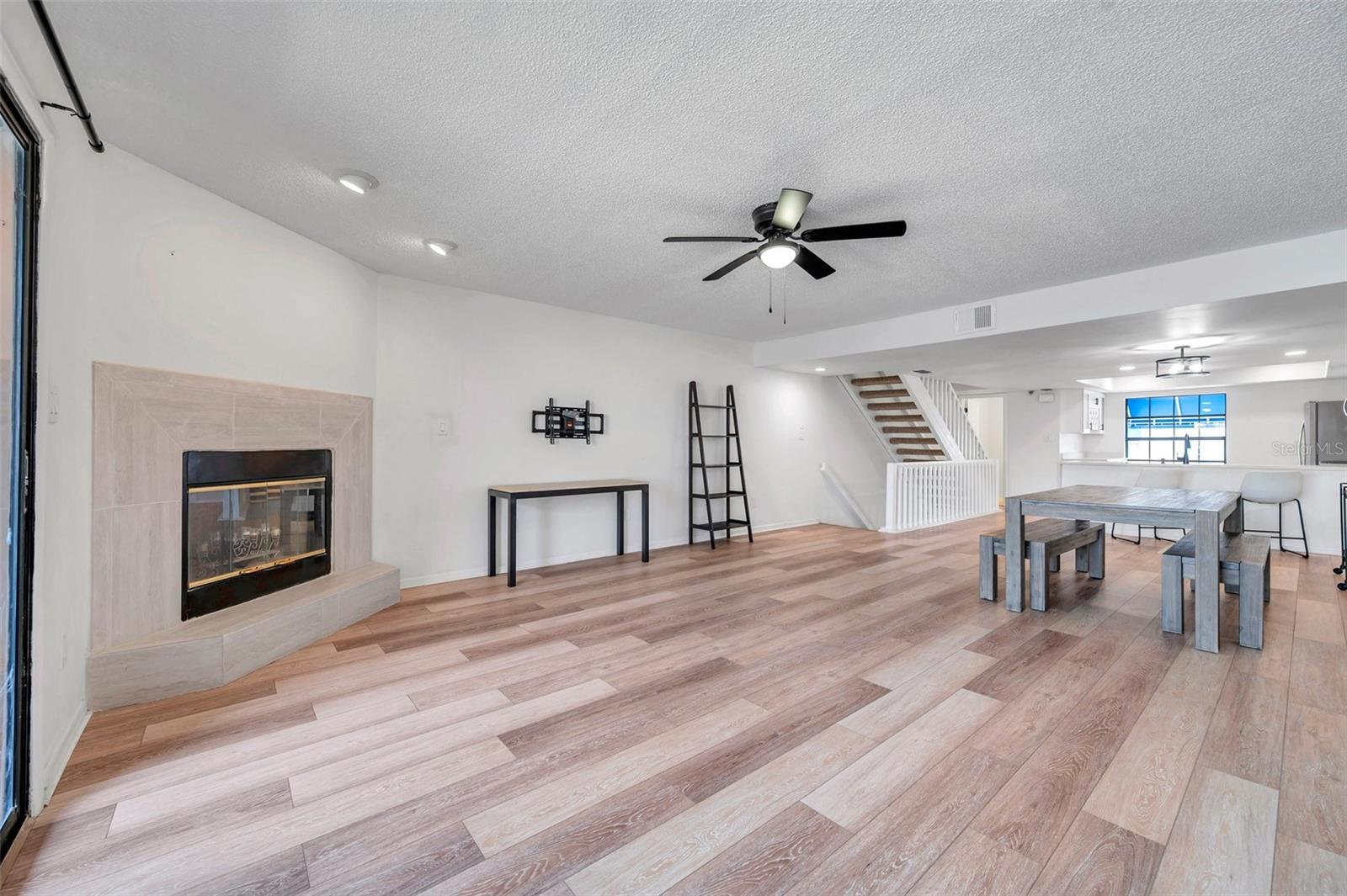 Image 2 of 55 For 745 Pinellas Bayway S 106