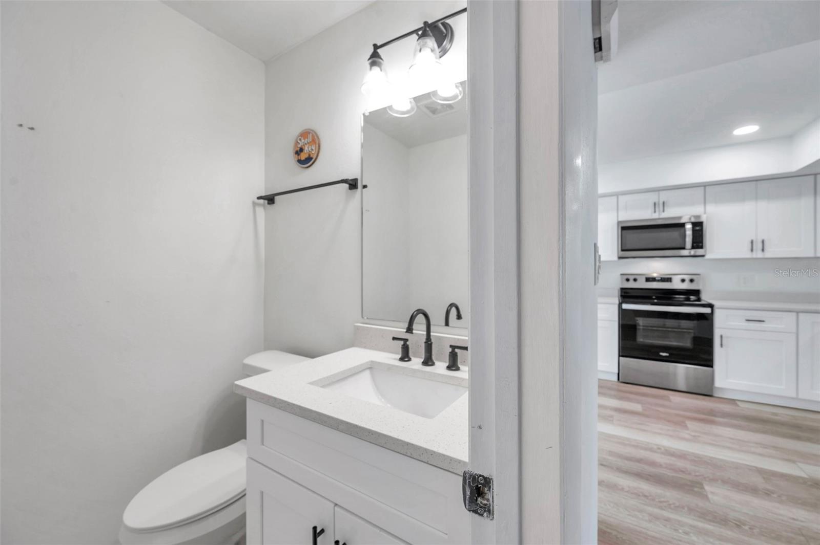 Image 21 of 55 For 745 Pinellas Bayway S 106