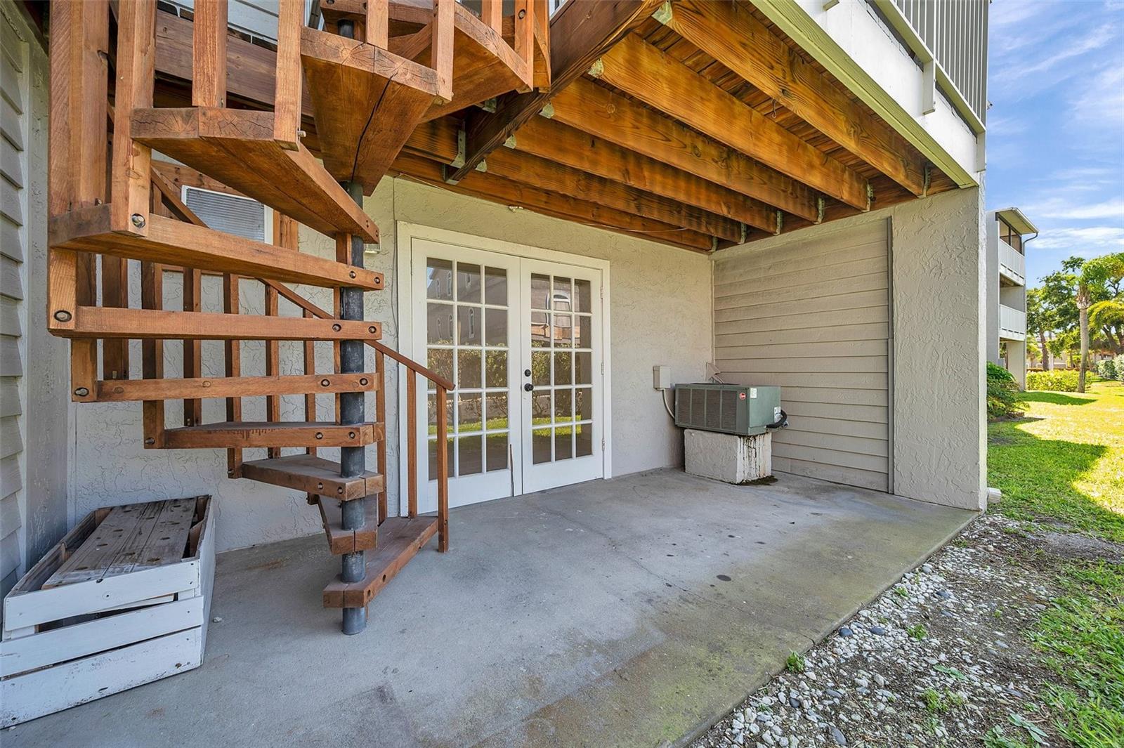 Image 38 of 55 For 745 Pinellas Bayway S 106
