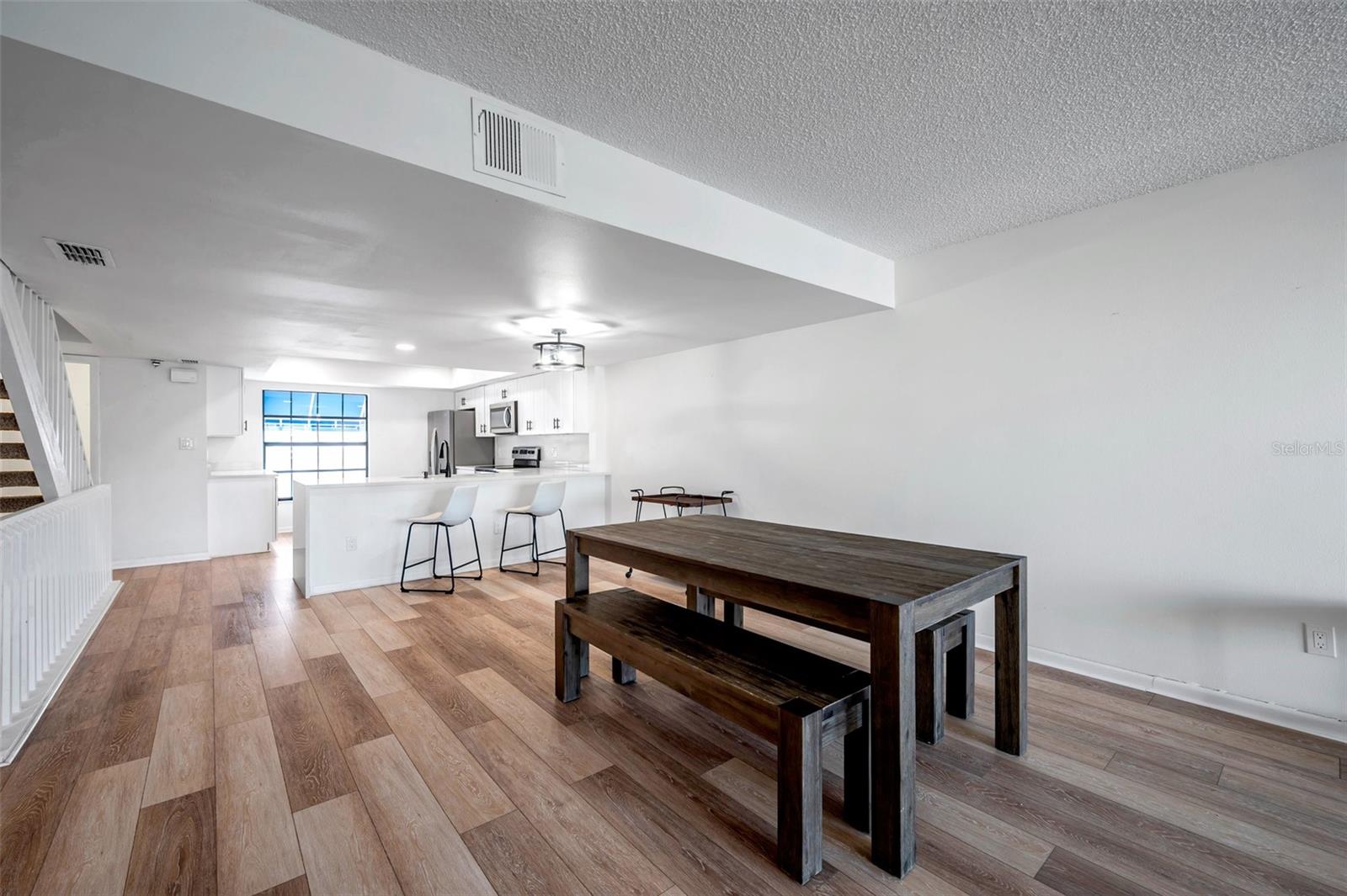 Image 7 of 55 For 745 Pinellas Bayway S 106