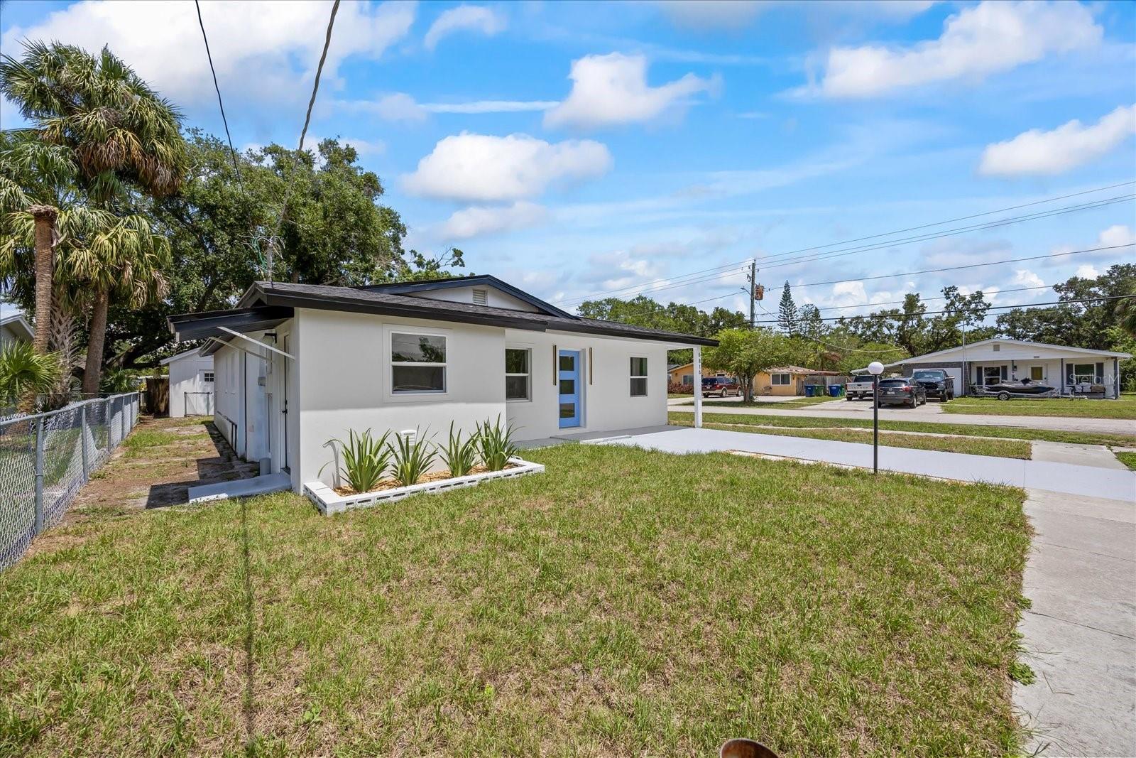 Listing photo id 0 for 6816 Hesperides Street