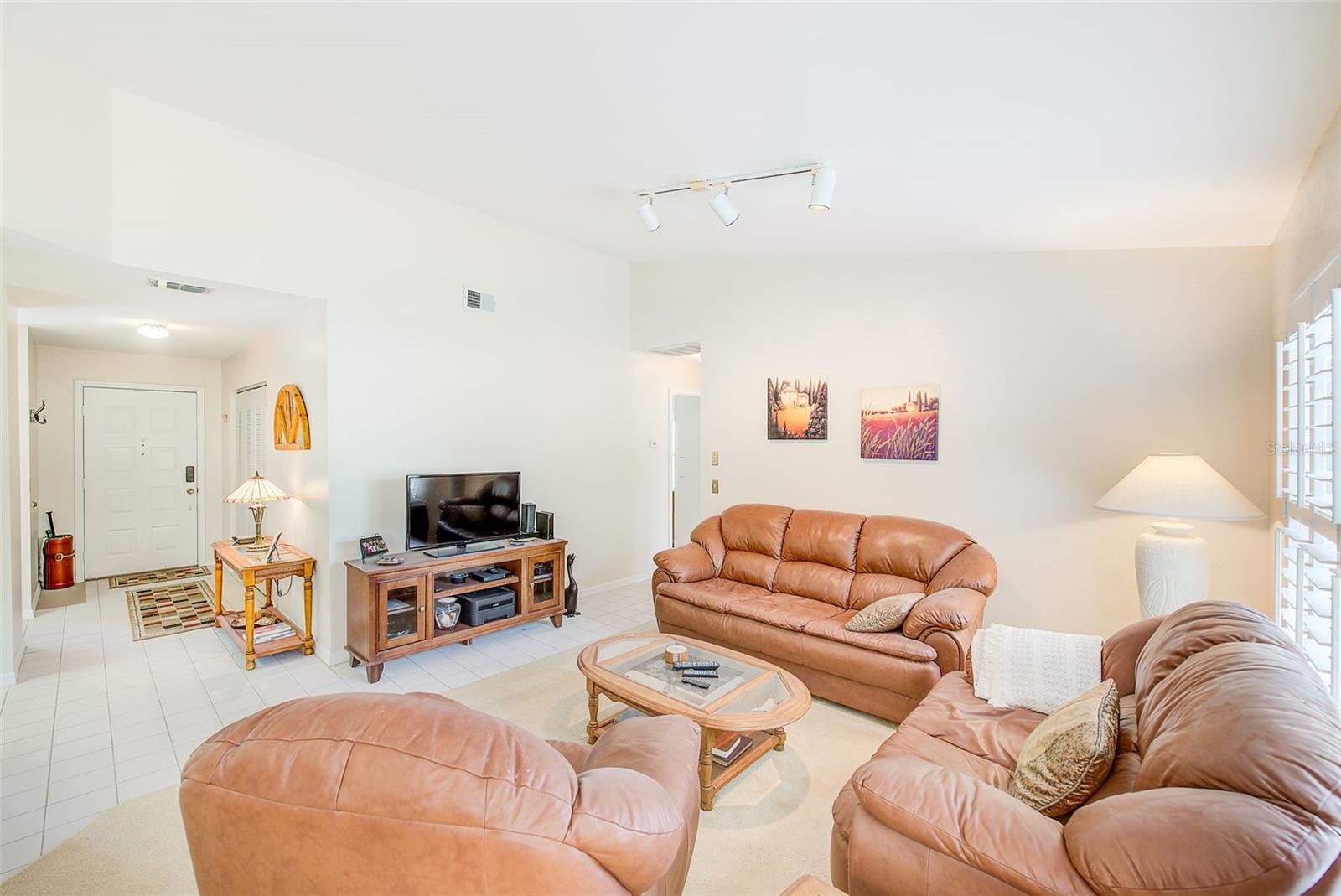 Image 6 of 33 For 7823 Hardwick Drive 224