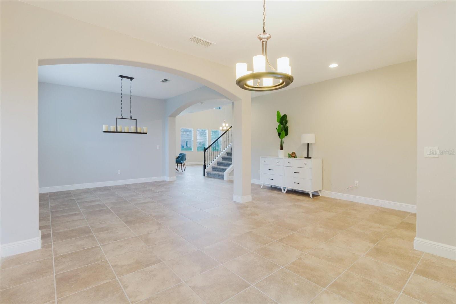 Image 10 of 99 For 1389 Heritage Landings Drive