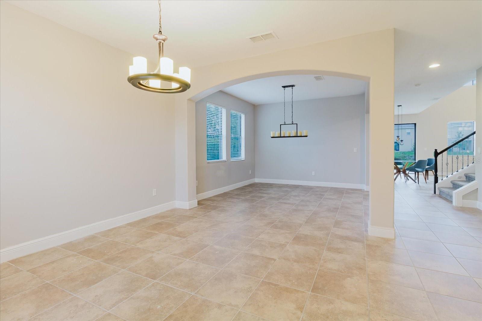 Image 12 of 99 For 1389 Heritage Landings Drive