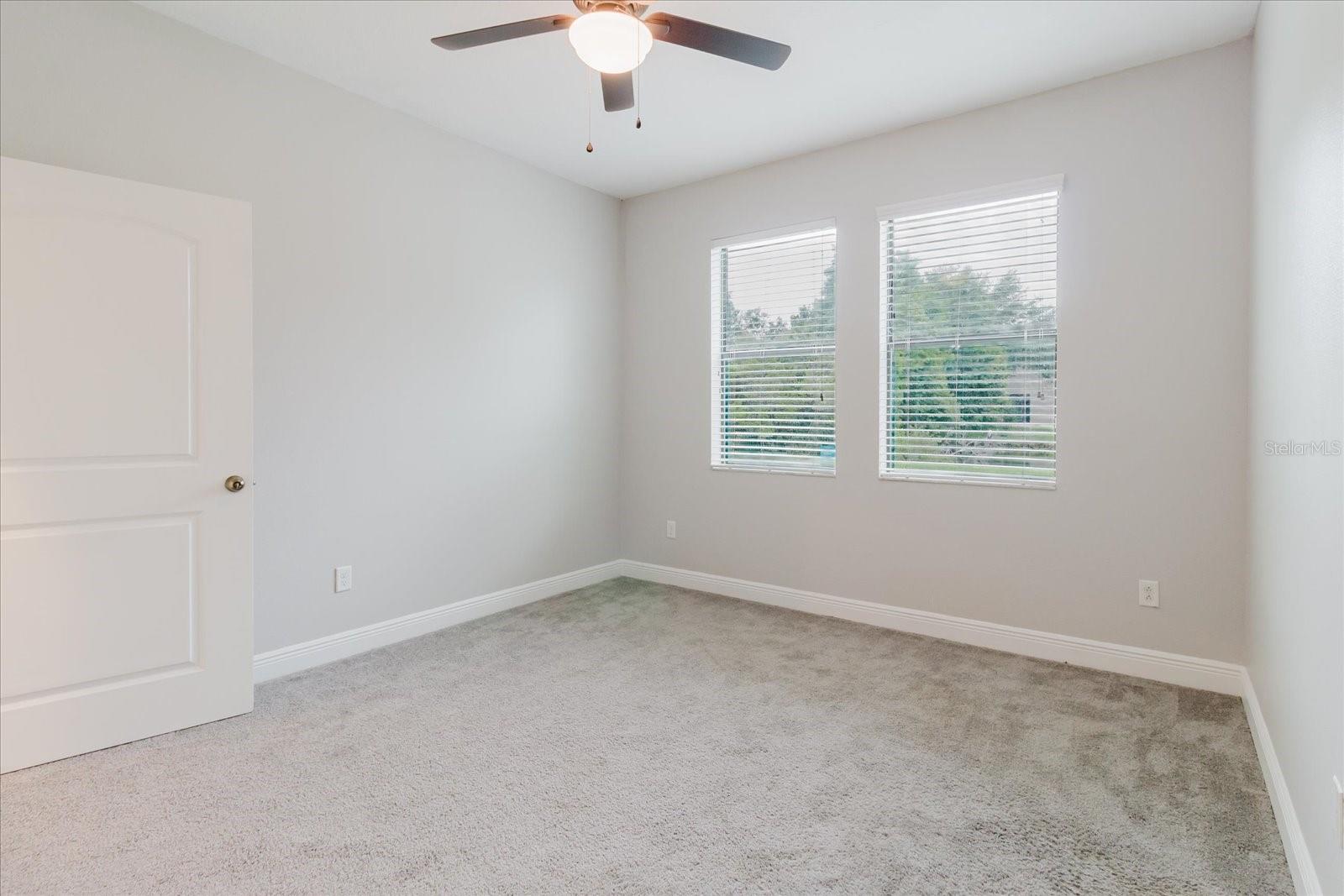 Image 37 of 99 For 1389 Heritage Landings Drive