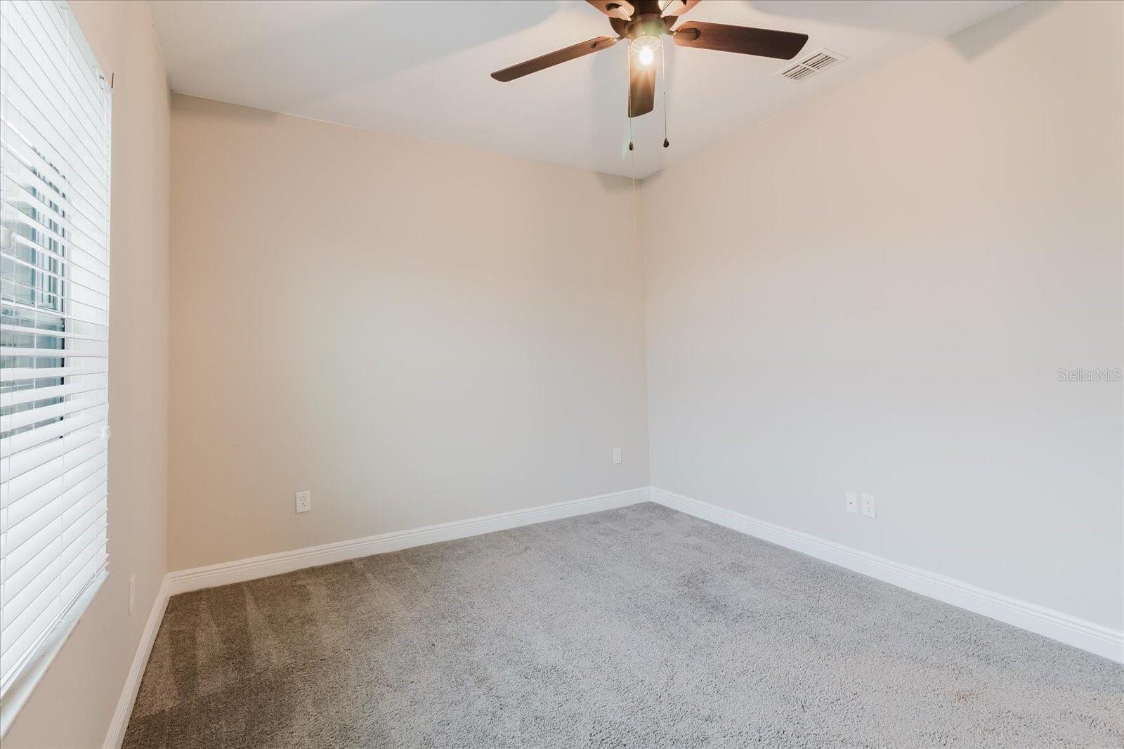 Image 76 of 99 For 1389 Heritage Landings Drive