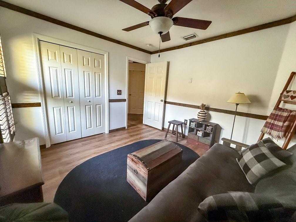 Listing photo id 14 for 1716 Bondurant Way