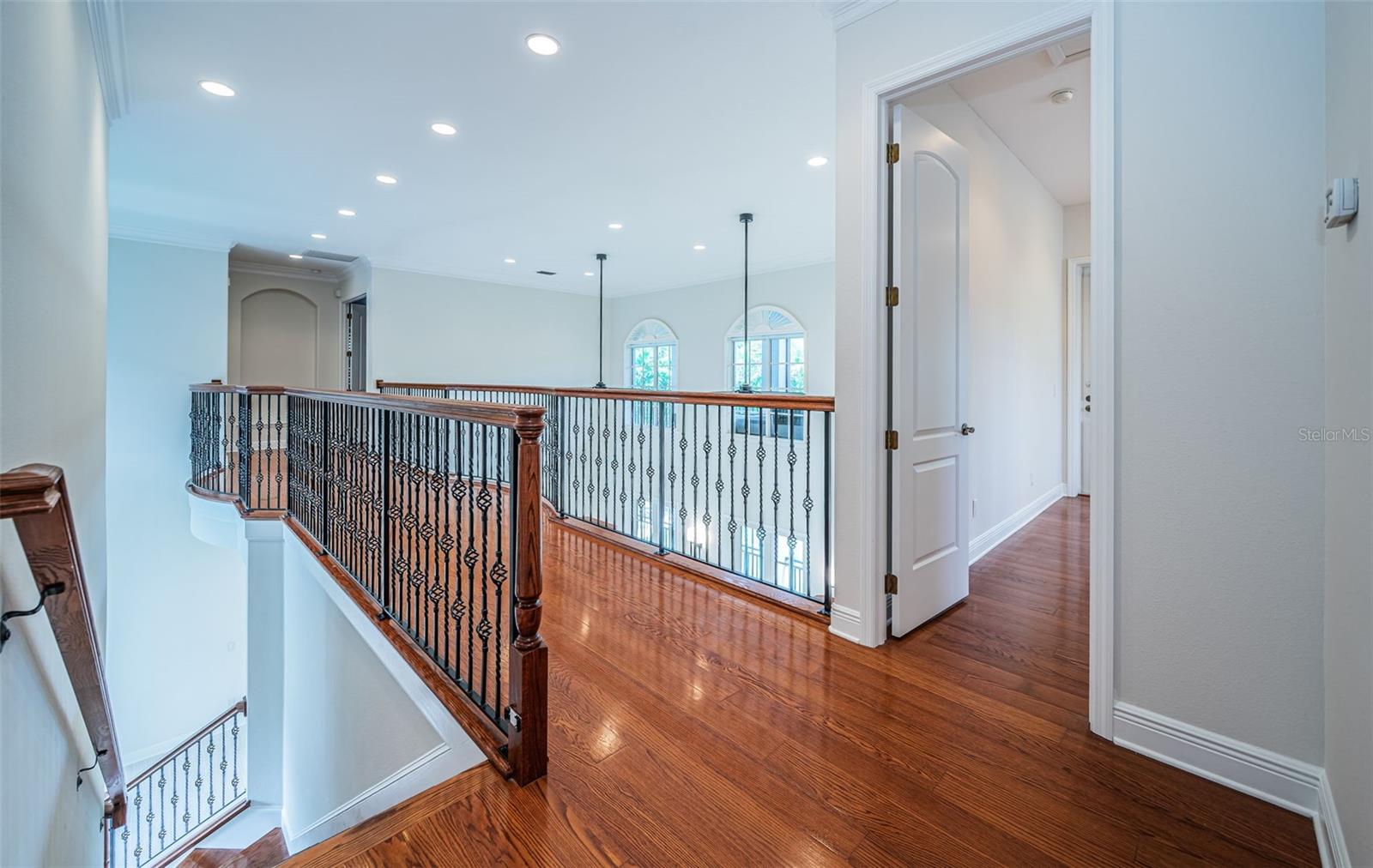 Listing photo id 54 for 147 Bay Point Drive Ne