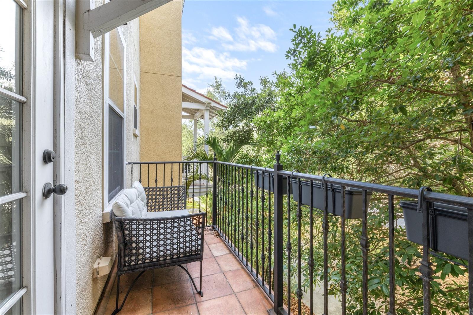 Image 14 of 24 For 962 Sombra Street