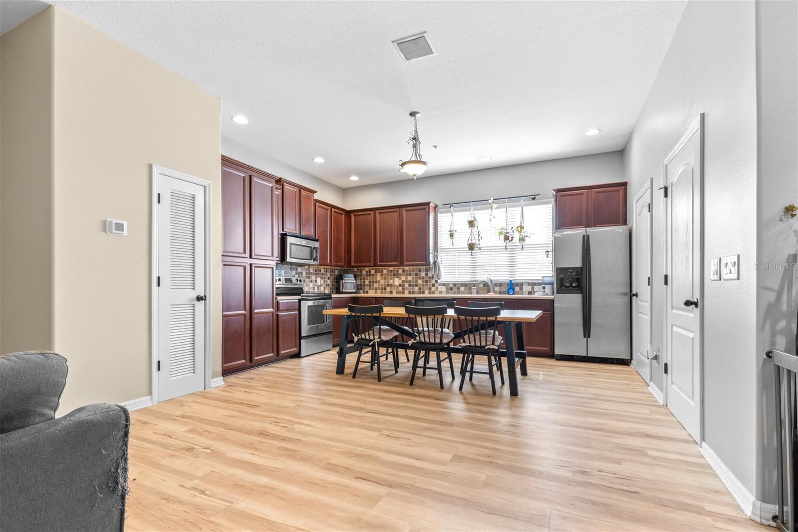 Image 8 of 24 For 962 Sombra Street