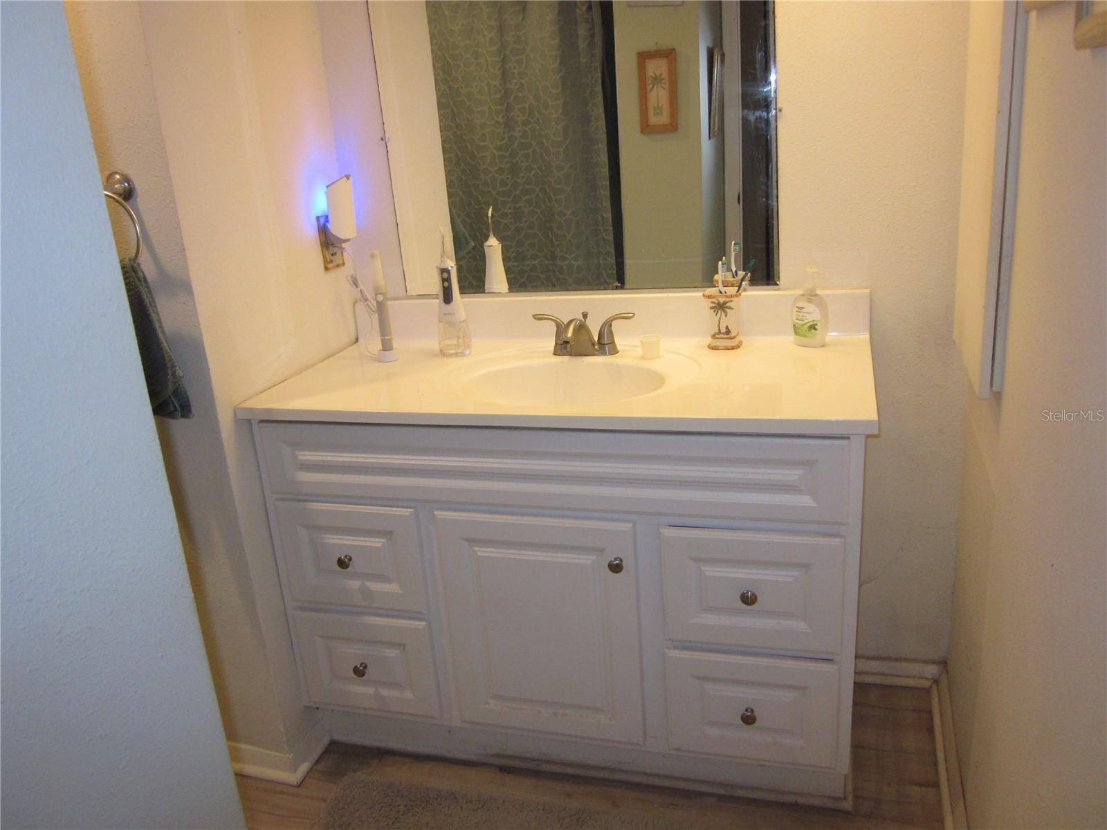 Image 10 of 22 For 2616 Cove Cay Drive 104