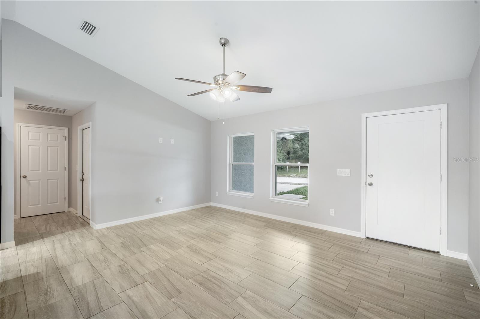 Image 4 of 23 For 5319 Lantana Street