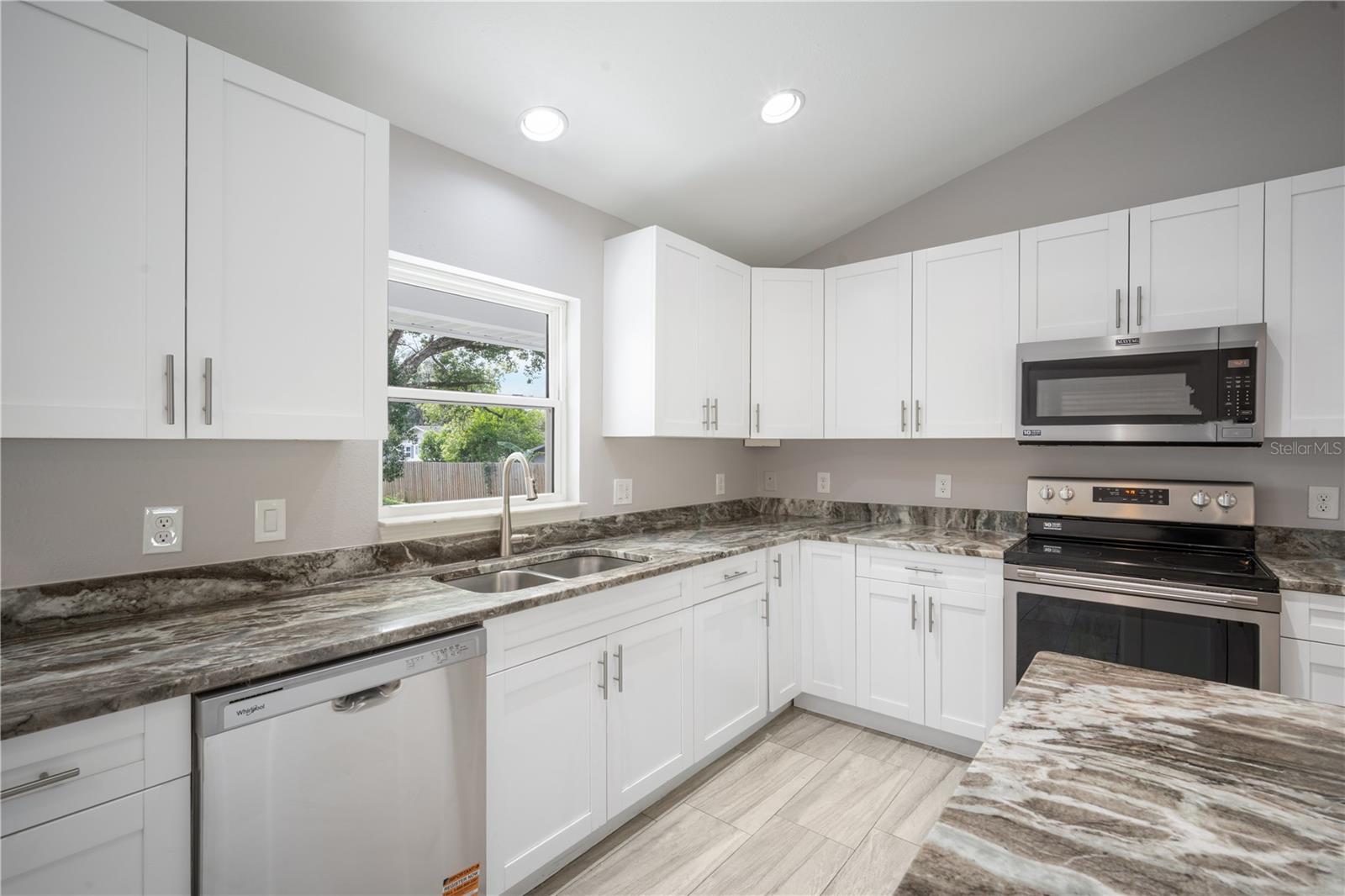 Image 9 of 23 For 5319 Lantana Street