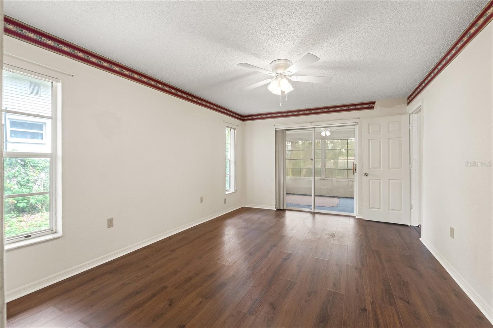 Image 15 of 39 For 6058 Waycross Drive