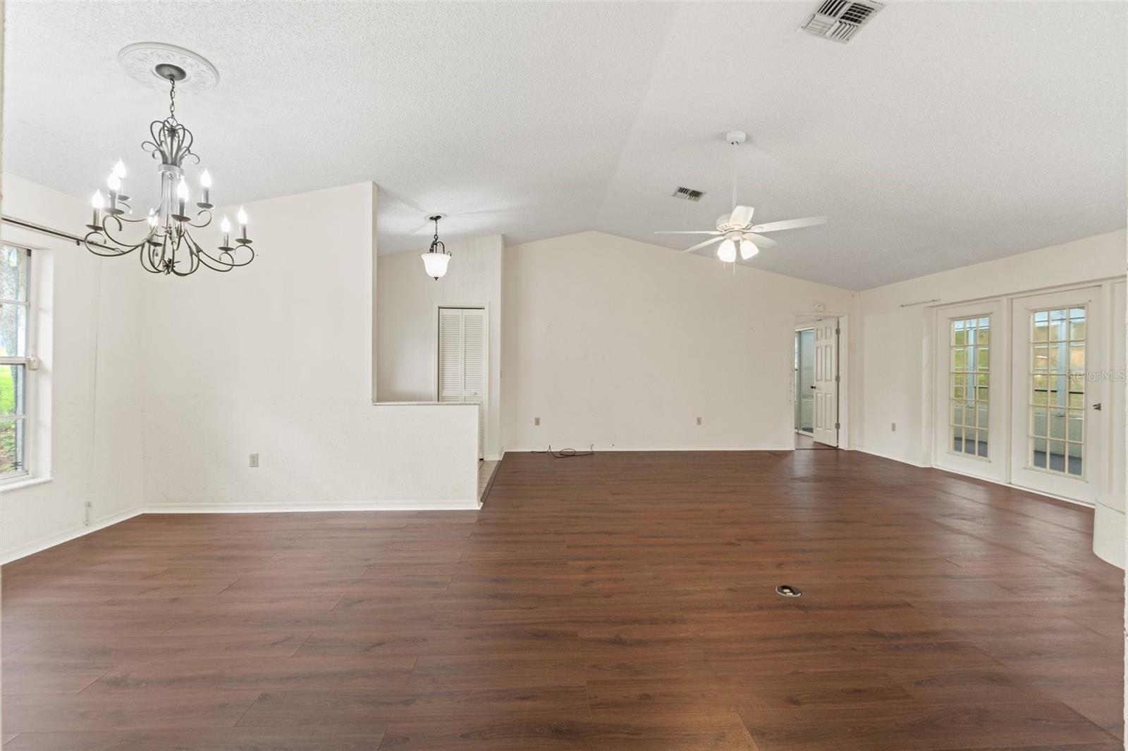 Image 16 of 39 For 6058 Waycross Drive