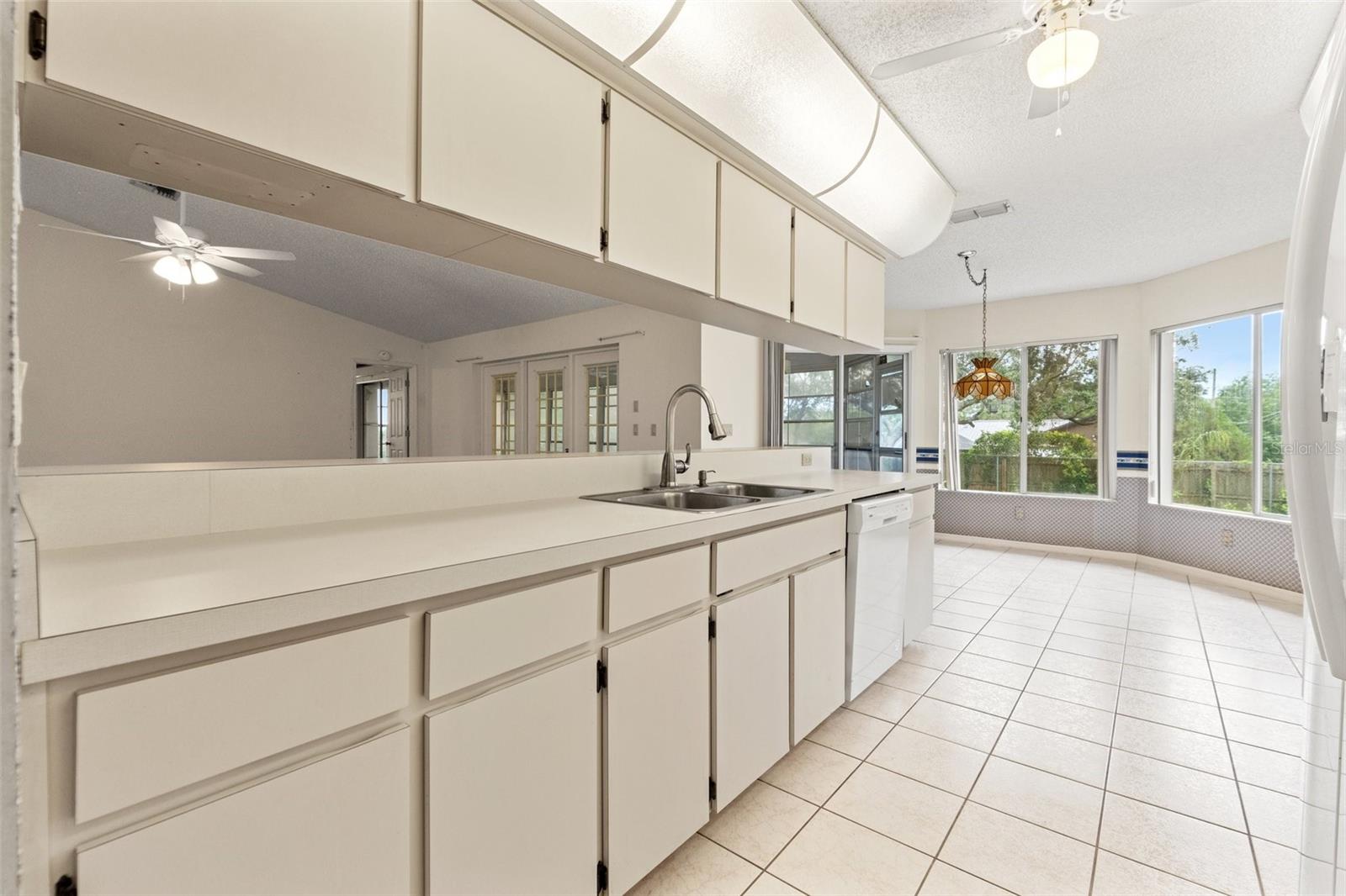 Image 18 of 39 For 6058 Waycross Drive