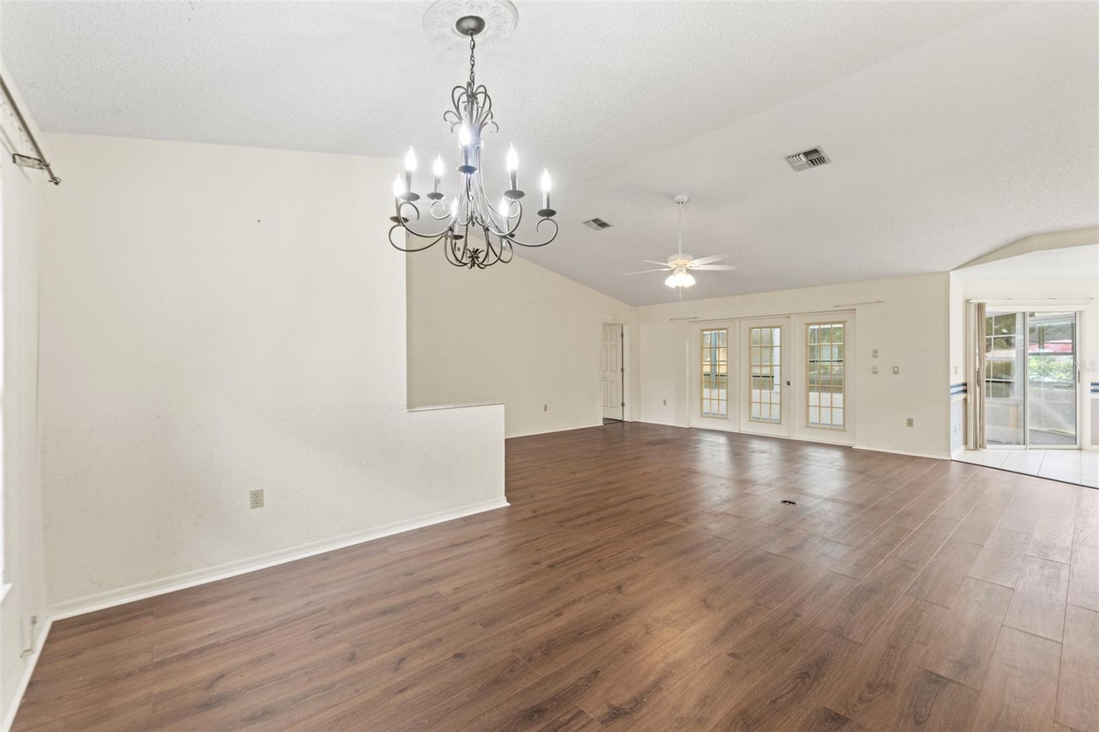 Image 26 of 39 For 6058 Waycross Drive