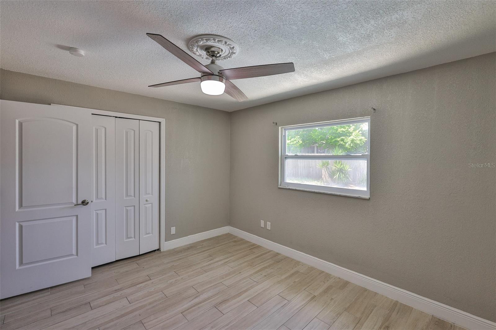 Image 13 of 29 For 12372 113th St