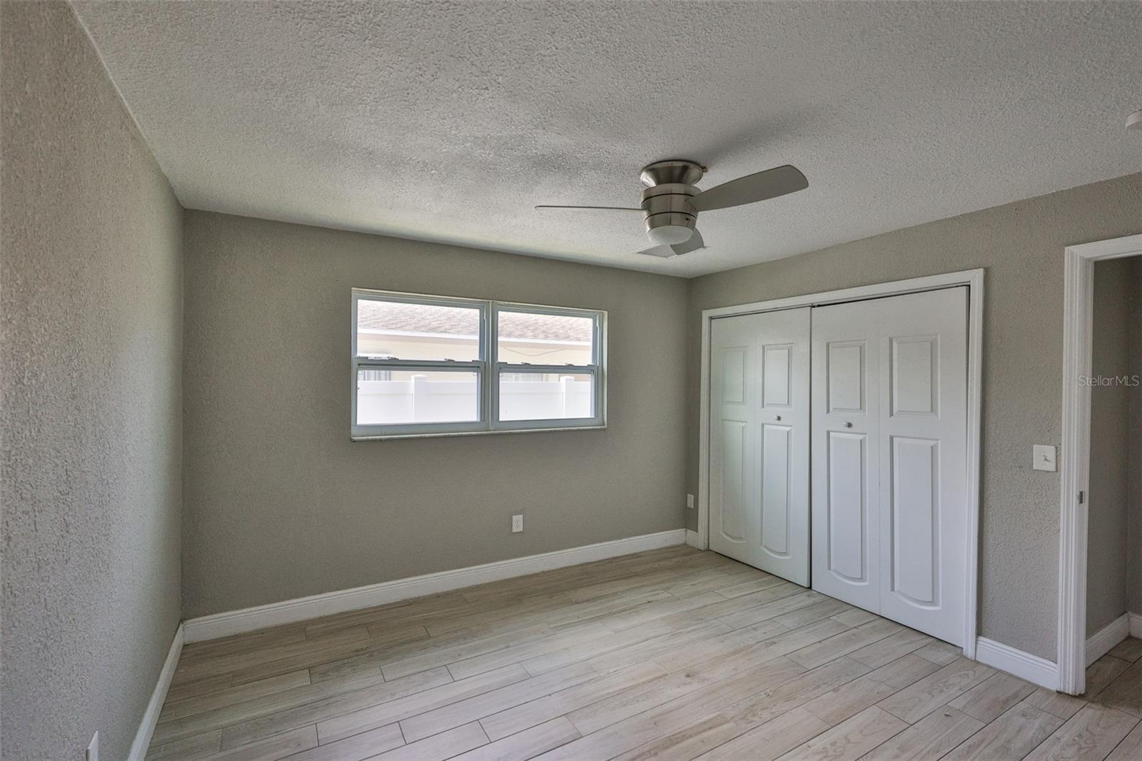 Image 20 of 29 For 12372 113th St