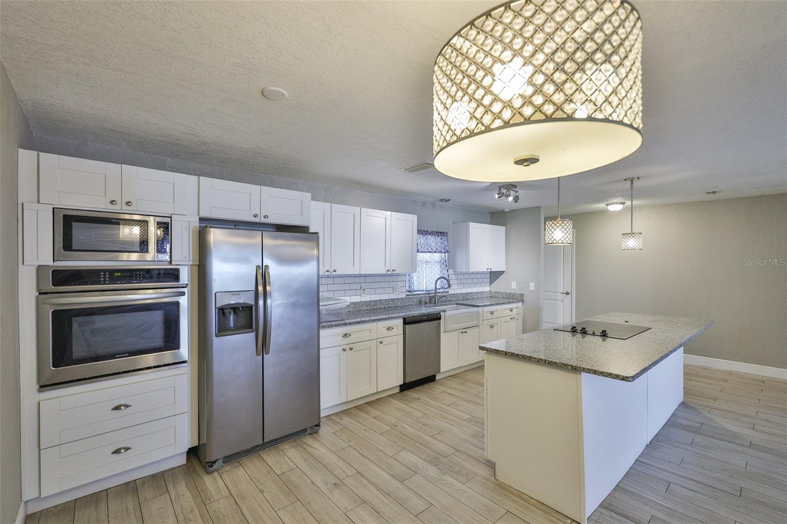 Image 7 of 29 For 12372 113th St