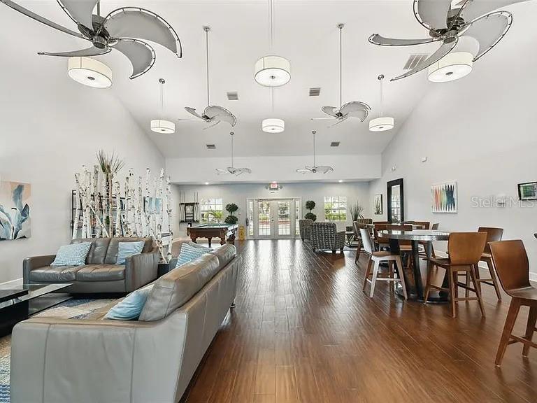 Image 42 of 45 For 101 Pompano Drive Se C