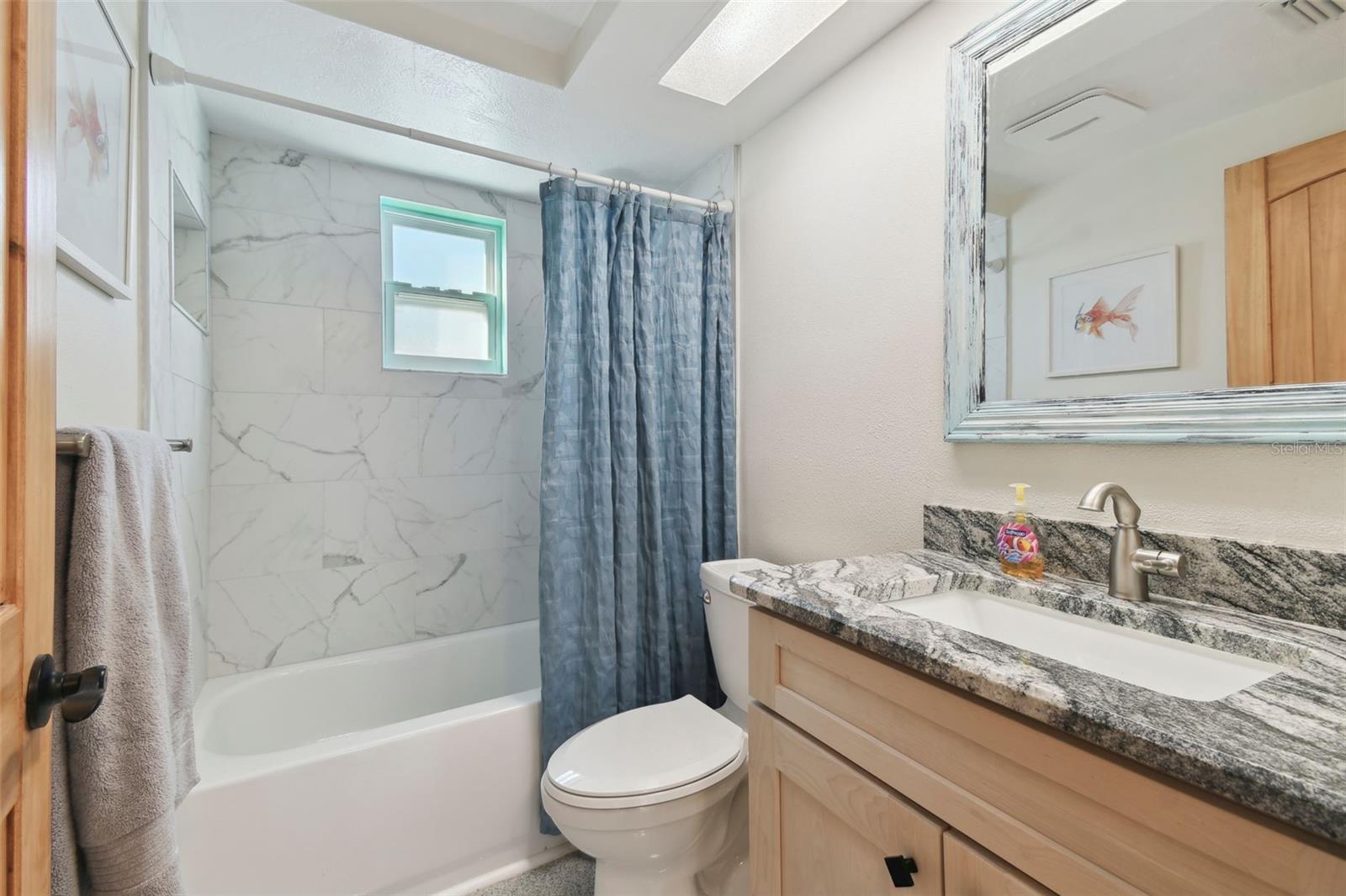 Image 22 of 39 For 13323 Susan Drive