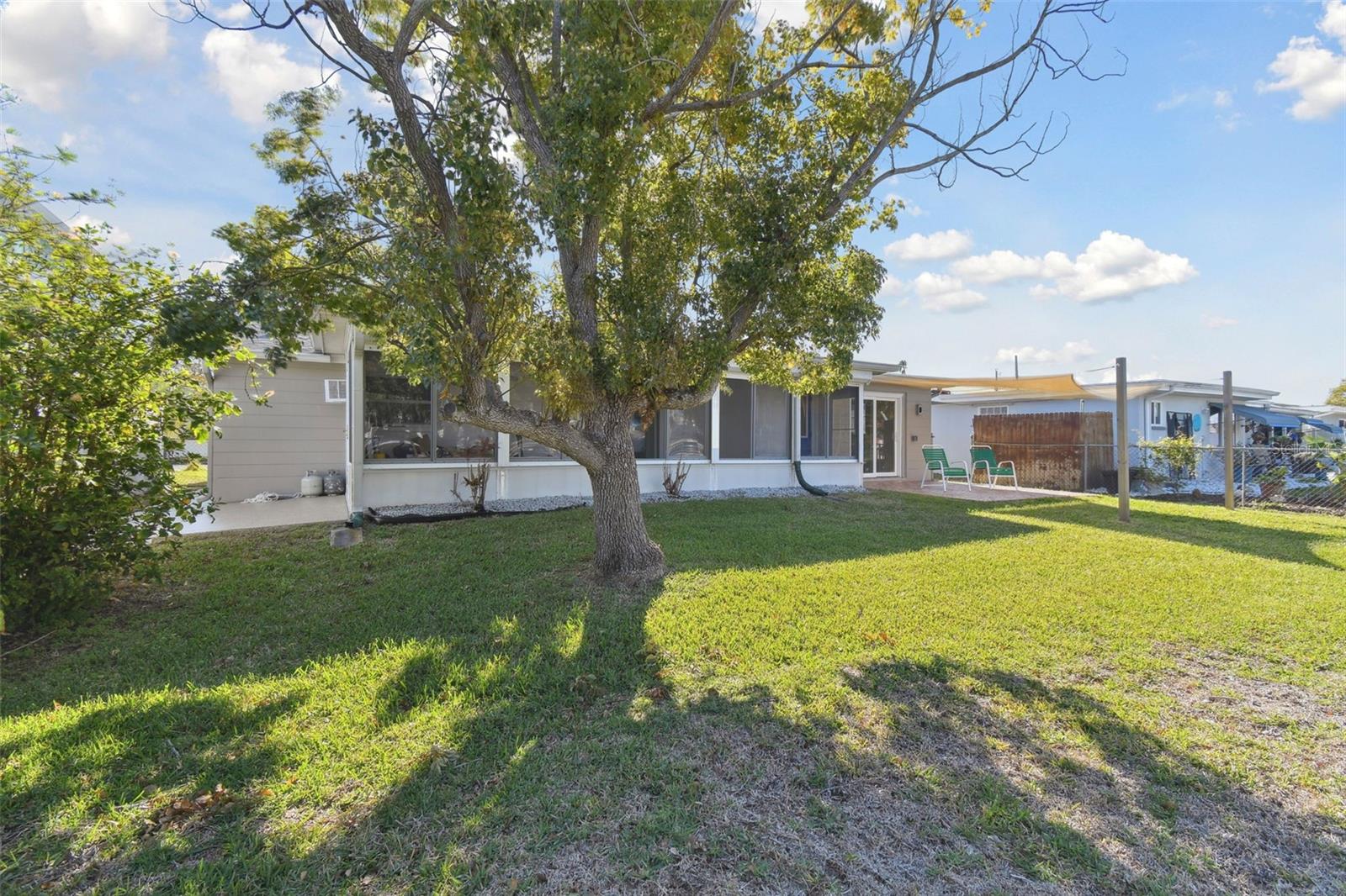 Image 30 of 39 For 13323 Susan Drive