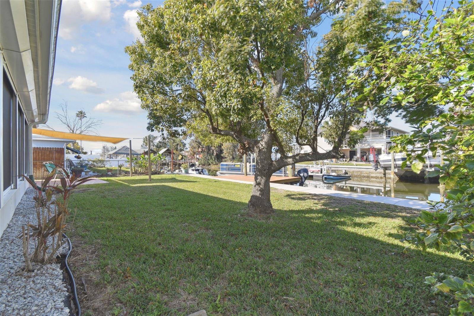 Image 32 of 39 For 13323 Susan Drive