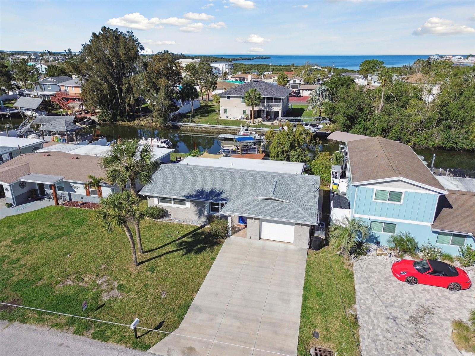 Image 33 of 39 For 13323 Susan Drive