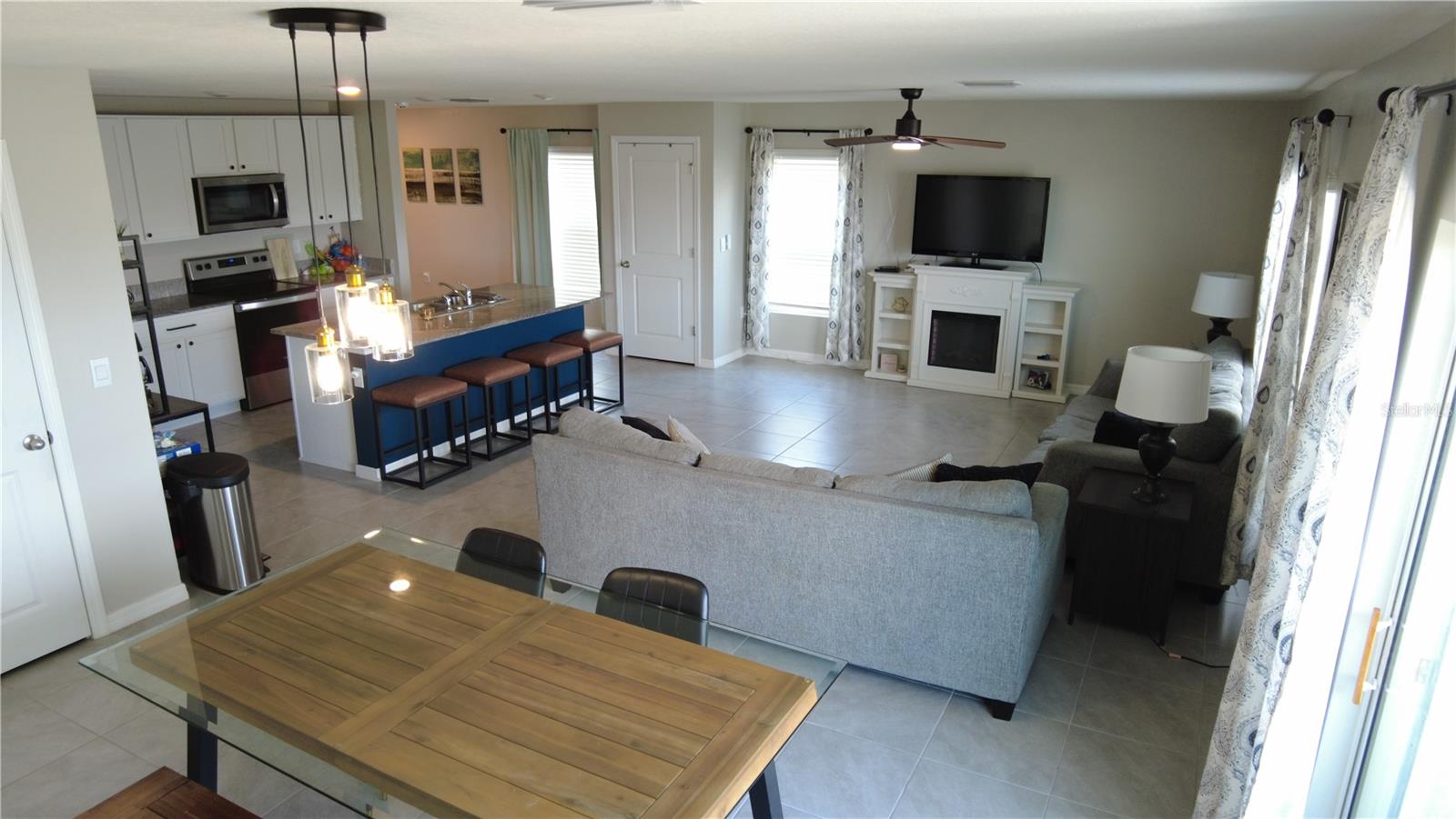 Image 10 of 46 For 16728 Kingman Reef Street