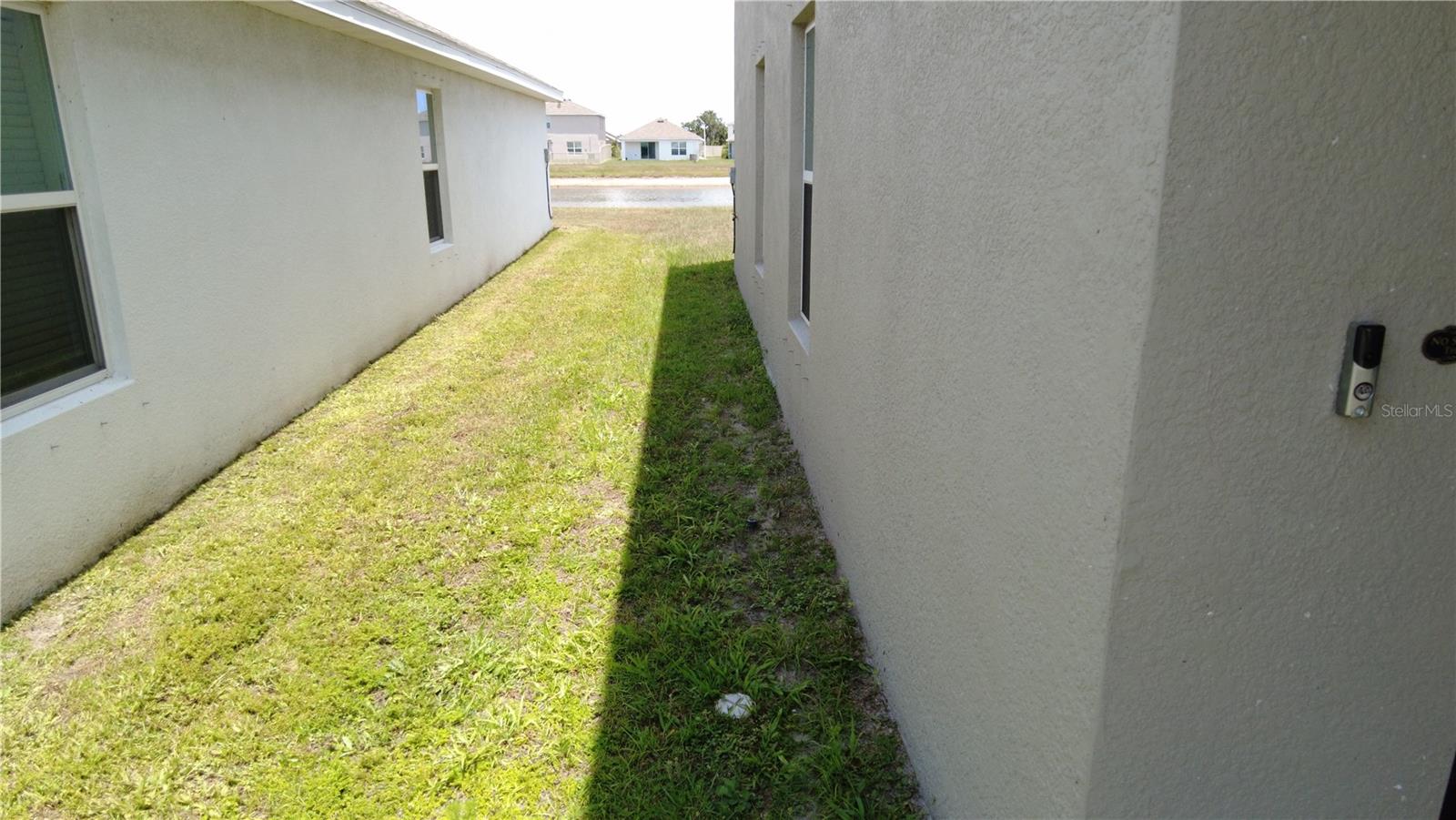 Image 3 of 46 For 16728 Kingman Reef Street