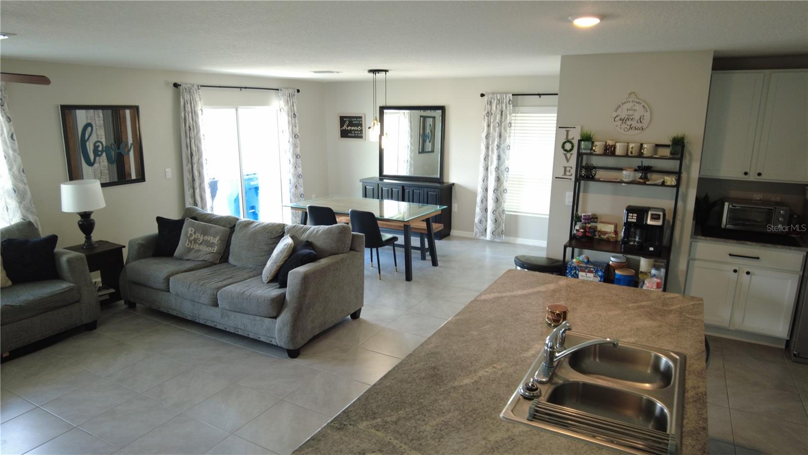 Image 7 of 46 For 16728 Kingman Reef Street