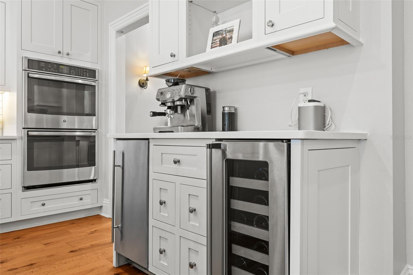 Image 11 of 39 For 204 Trask Street