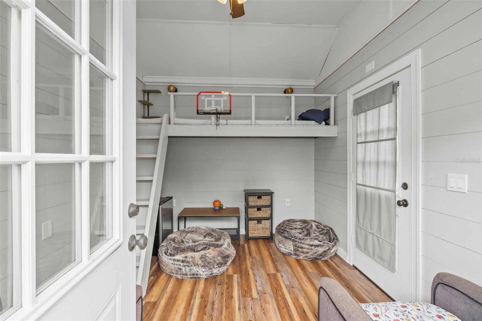 Image 38 of 39 For 204 Trask Street