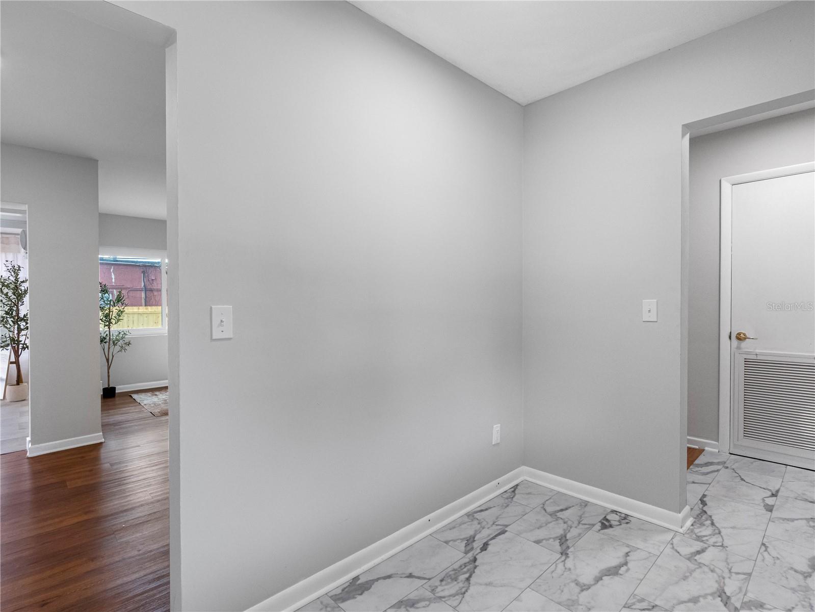 Image 13 of 33 For 2432 Keene Park Drive
