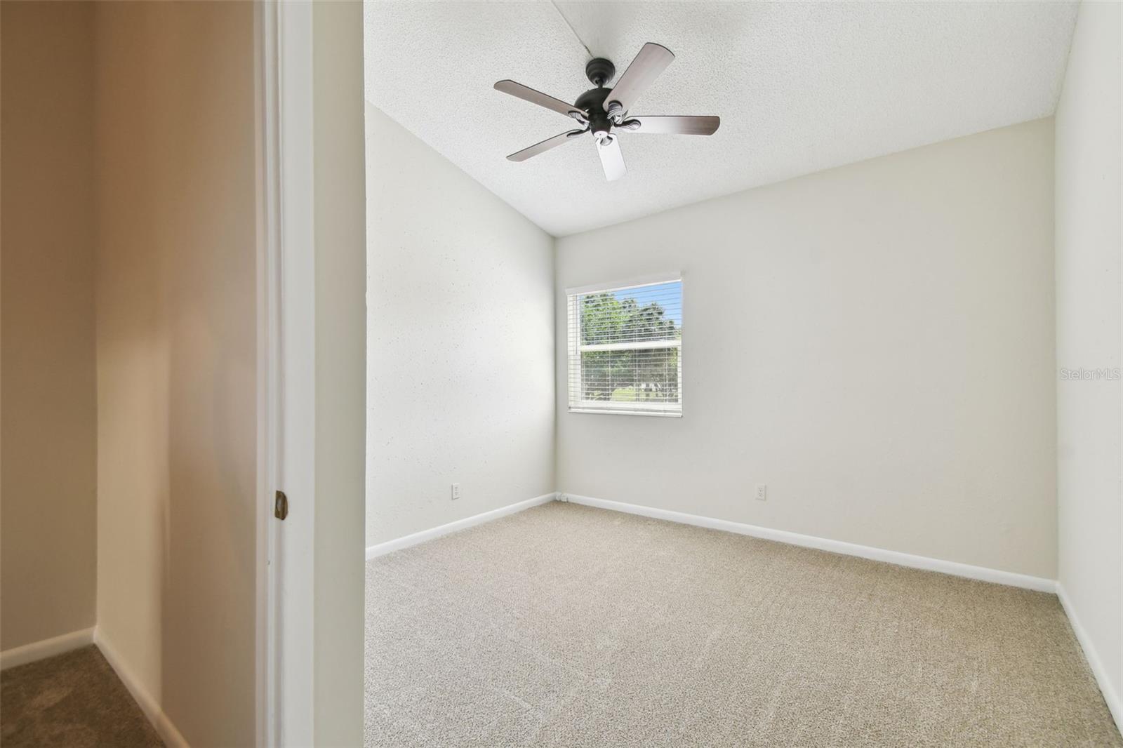 Image 15 of 36 For 4506 La Capri Court