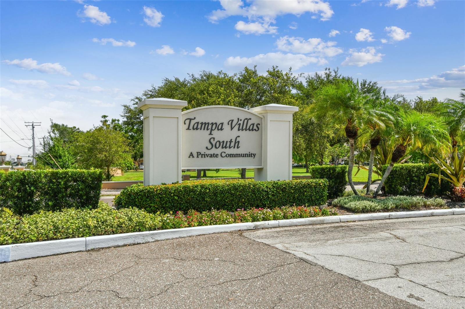 Image 27 of 36 For 4506 La Capri Court