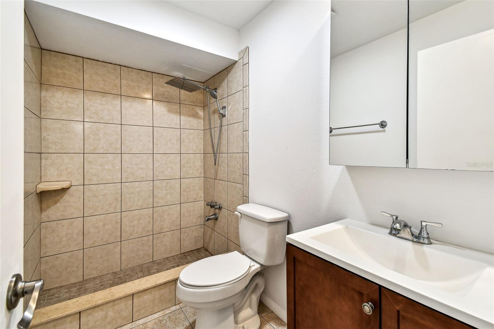 Image 16 of 28 For 9142 Oakwood Lane