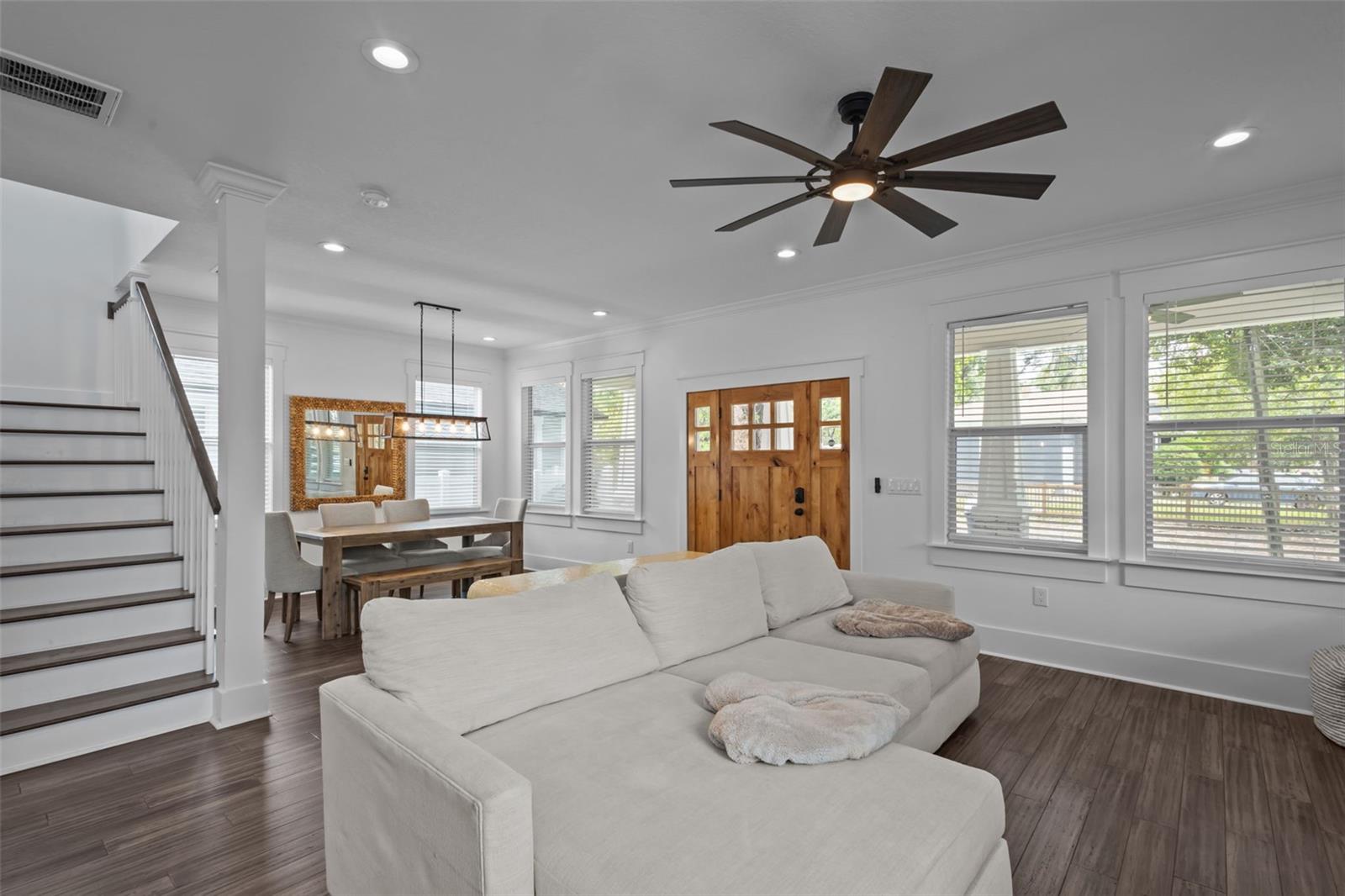 Image 12 of 58 For 502 Robles Street