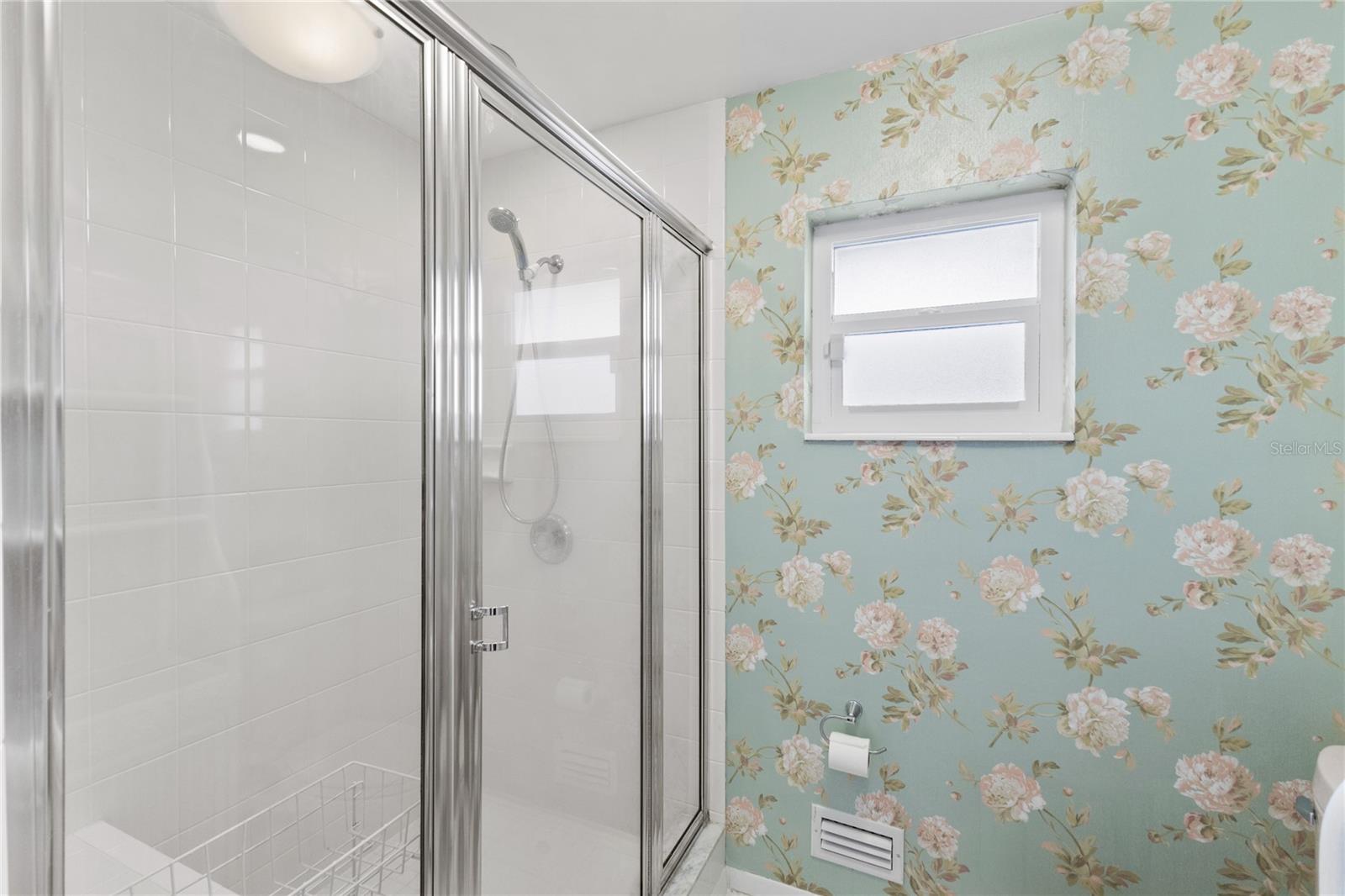 Image 21 of 29 For 996 56th Avenue S